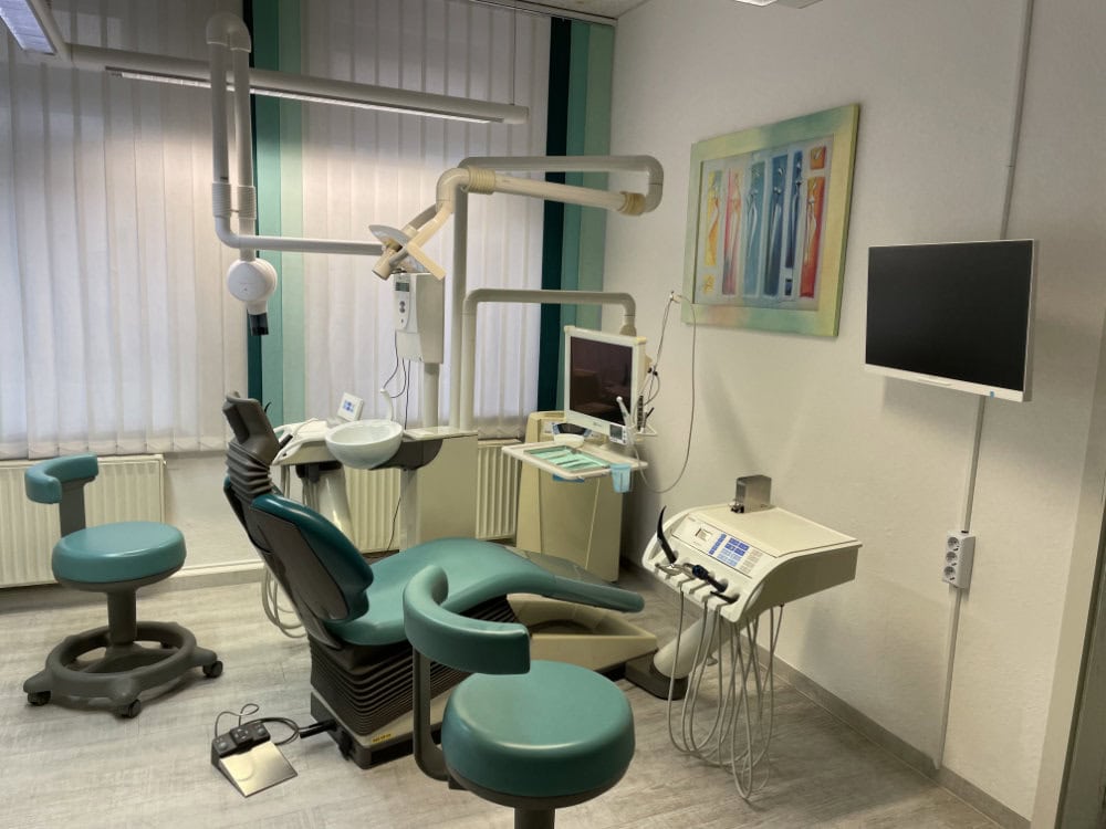 Zahnarztpraxis zu verkaufen 2440 Leipzig – praxisangebote.dental – Zahnmedizinische Praxisbörse (4) Zahnarztpraxis zu verkaufen 2440 Leipzig - praxisangebote.dental - Zahnmedizinische Praxisbörse