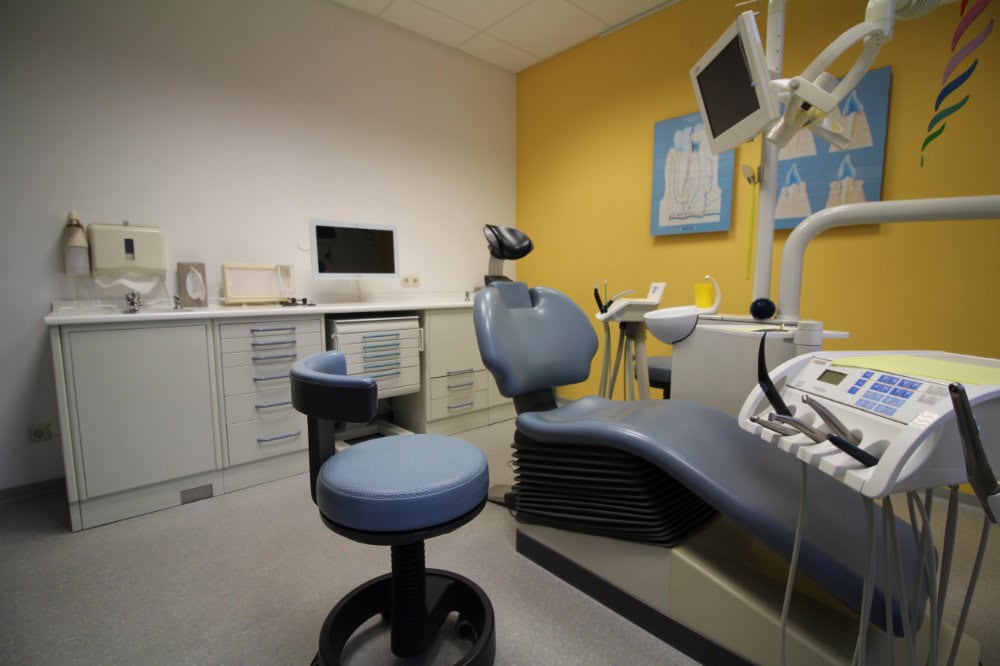 Zahnarztpraxis zu verkaufen 2496 Leipzig – praxisangebote.dental – Zahnmedizinische Praxisbörse (13) Zahnarztpraxis zu verkaufen 2496 Leipzig - praxisangebote.dental - Zahnmedizinische Praxisbörse