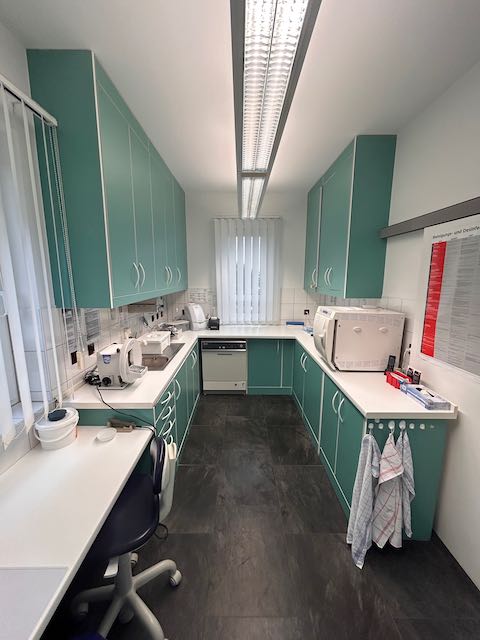 Zahnarztpraxis zu verkaufen 2754 – Leipzig 04509 – praxisangebote.dental – Zahnmedizinische Praxisbörse (6) Zahnarztpraxis zu verkaufen 2754 - Leipzig 04509 - praxisangebote.dental - Zahnmedizinische Praxisbörse