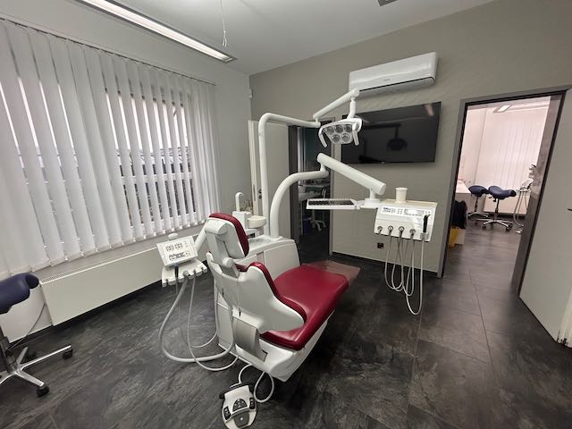 Zahnarztpraxis zu verkaufen 2754 – Leipzig 04509 – praxisangebote.dental – Zahnmedizinische Praxisbörse (8) Zahnarztpraxis zu verkaufen 2754 - Leipzig 04509 - praxisangebote.dental - Zahnmedizinische Praxisbörse