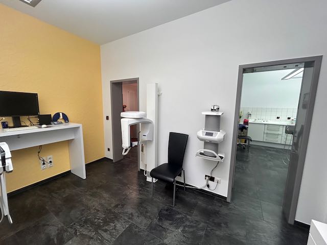 Zahnarztpraxis zu verkaufen 2754 – Leipzig 04509 – praxisangebote.dental – Zahnmedizinische Praxisbörse (9) Zahnarztpraxis zu verkaufen 2754 - Leipzig 04509 - praxisangebote.dental - Zahnmedizinische Praxisbörse