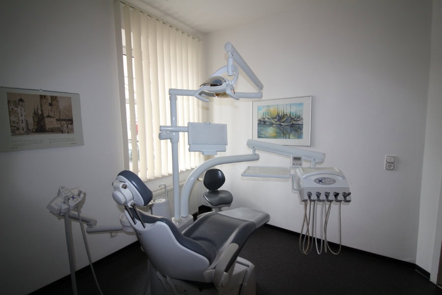 Zahnarztpraxis zu verkaufen 2495 Leipzig – praxisangebote.dental – Zahnmedizinische Praxisbörse (4) Zahnarztpraxis zu verkaufen 2495 Leipzig - praxisangebote.dental - Zahnmedizinische Praxisbörse